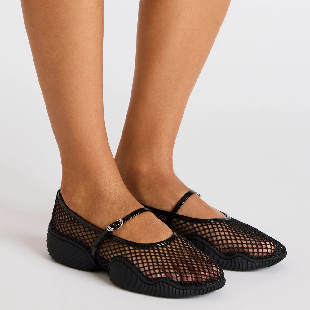 STEVE MADDEN VICKEE MESH BUCKLE MARY JANE FLATS